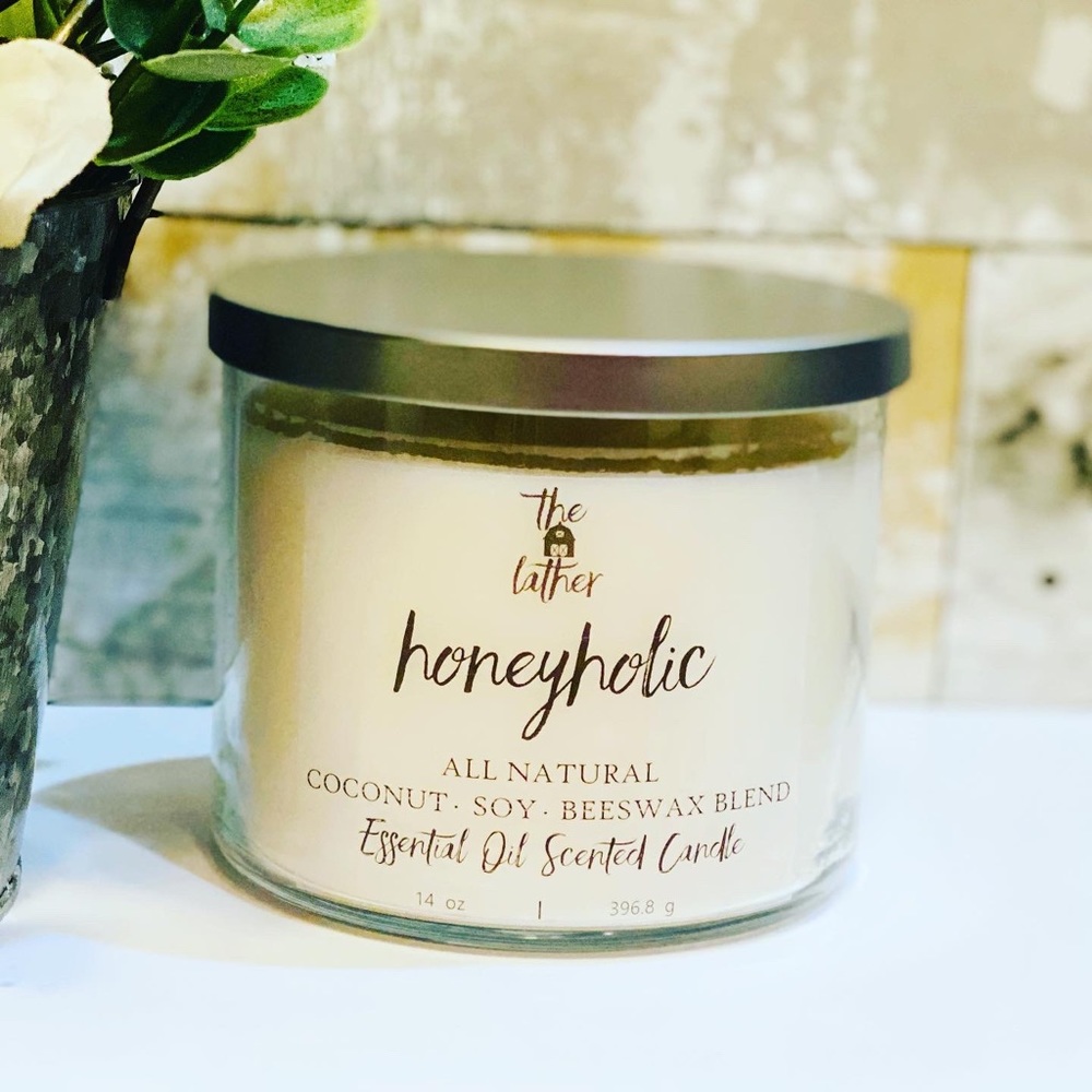 Honeyholic E-Oil Scented Beeswax Blend Candle